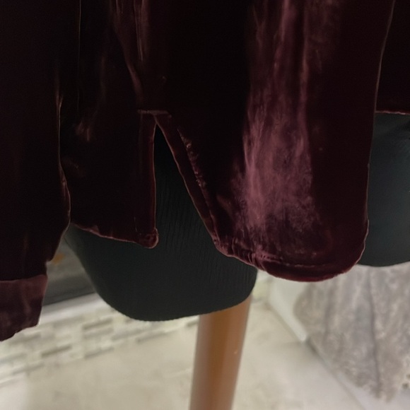 Eileen Fisher Women's faux Velvet Round neck silk blend top size M - Picture 2 of 9